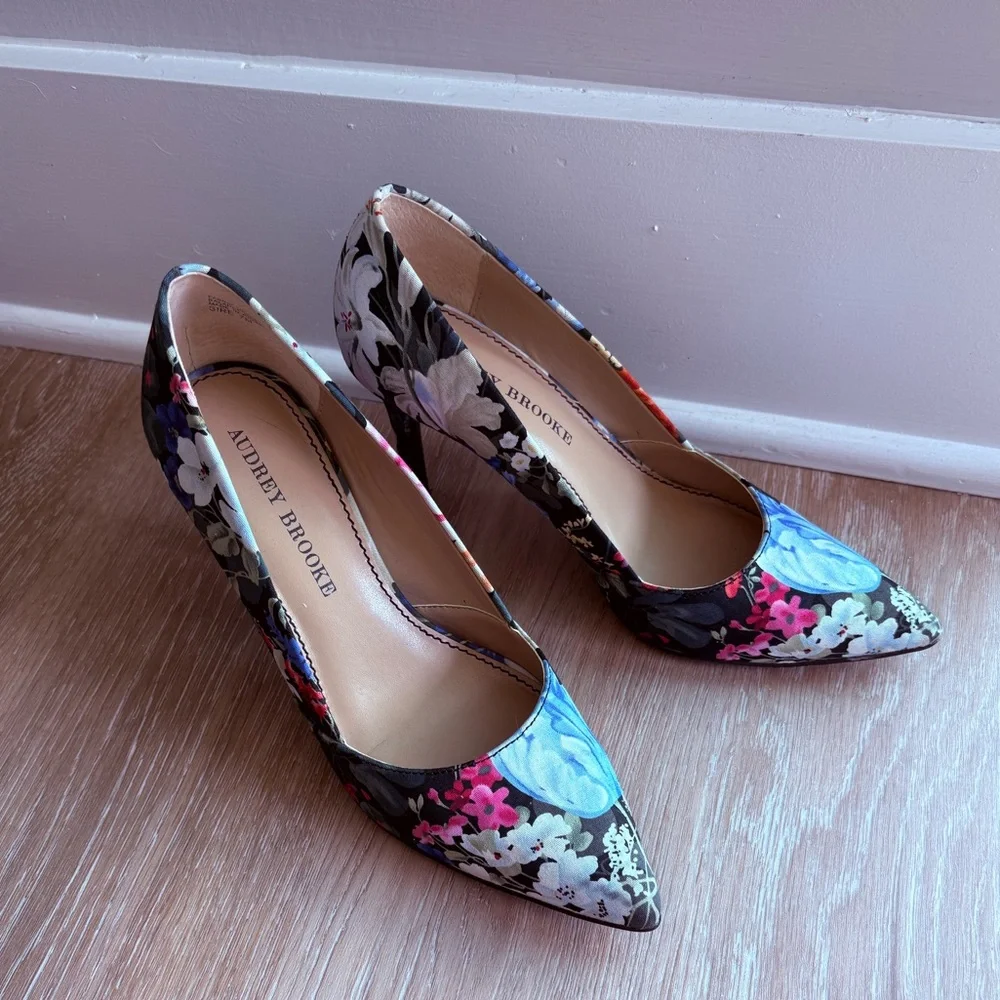 Audrey Brooke Floral Heels (size 7)